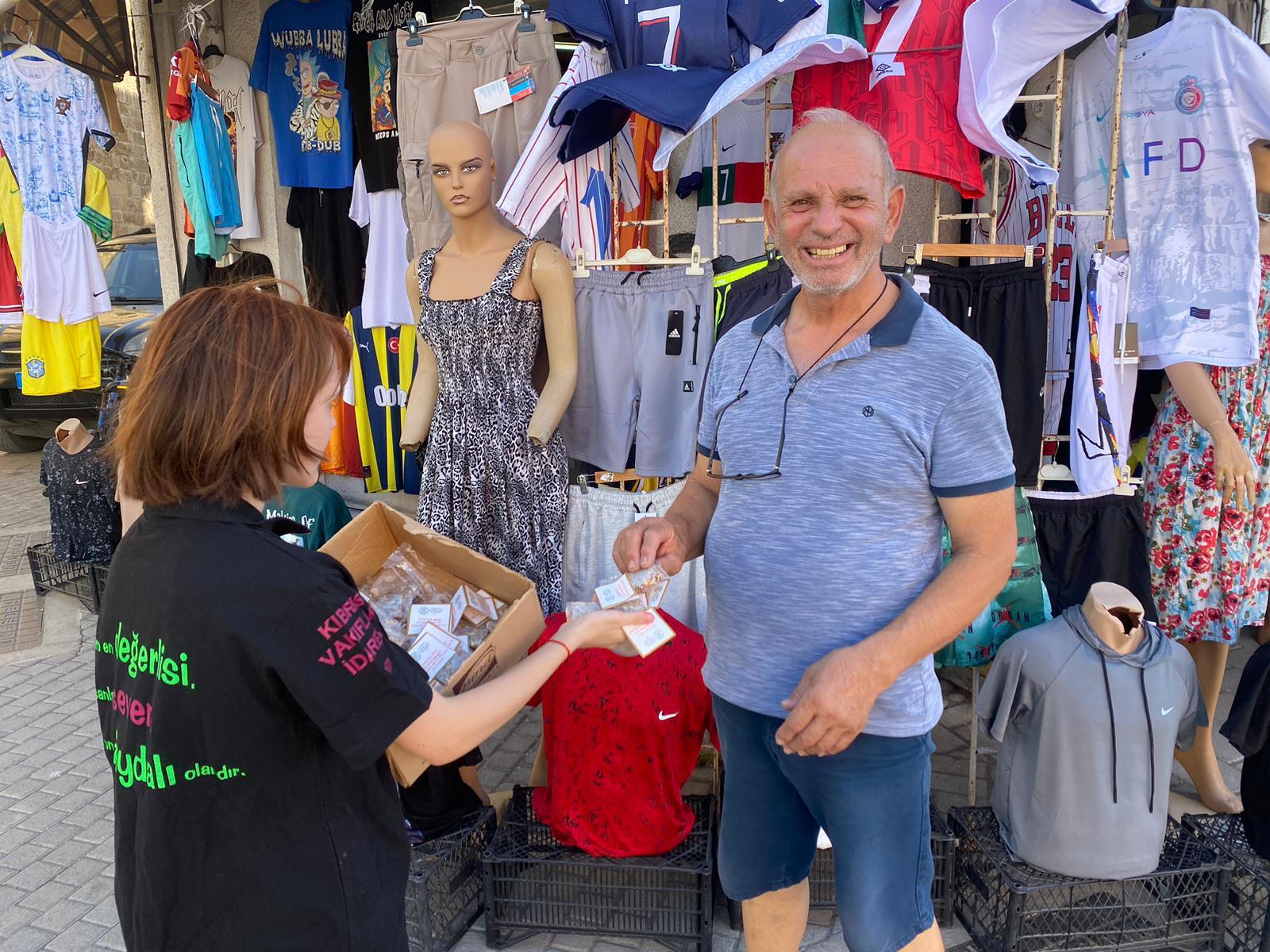 Evkaf İyilik Gönüllüleri, Vatandaşlarımızla Bayramlaştı