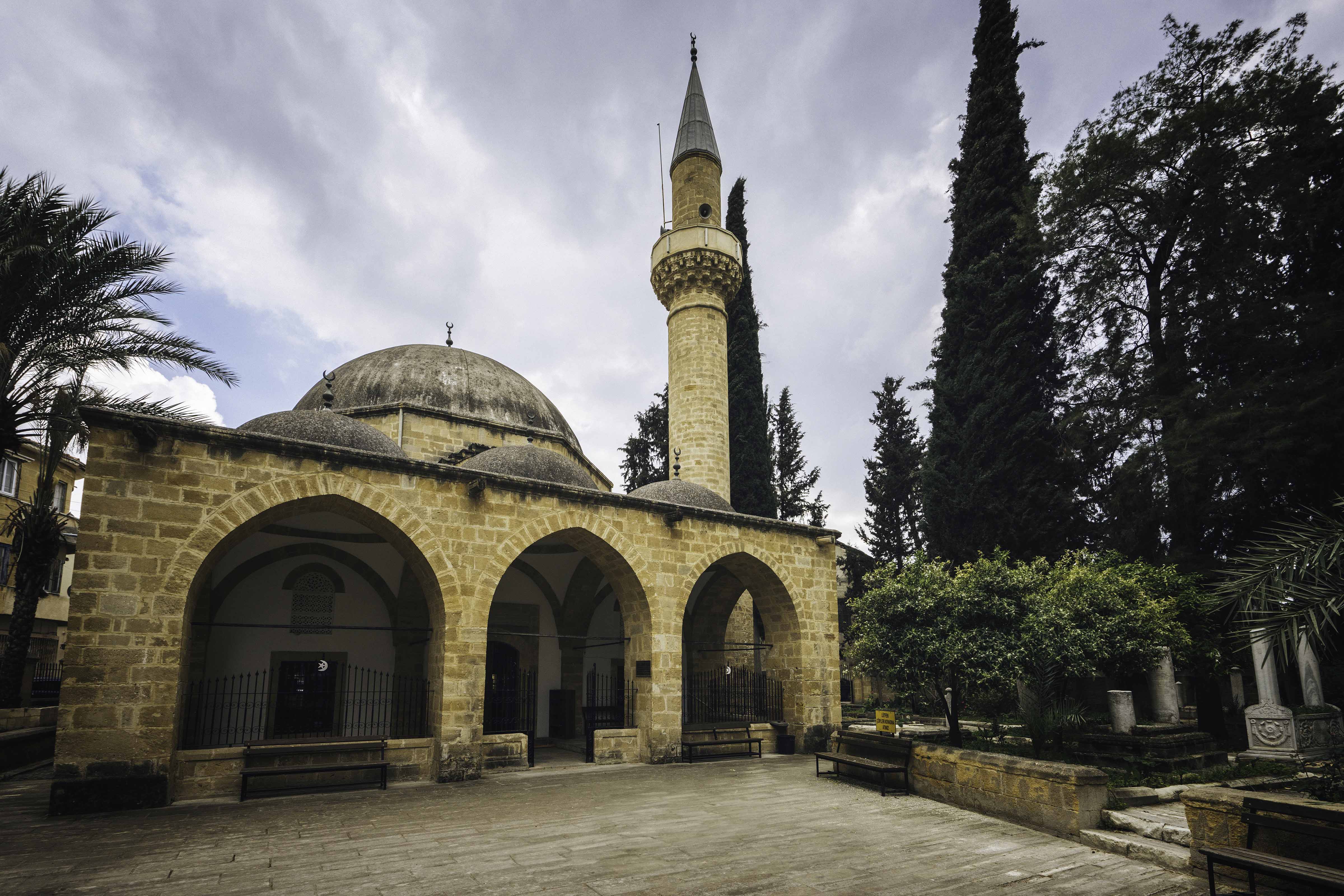 Arabahmet Camii ve Çeşmesi