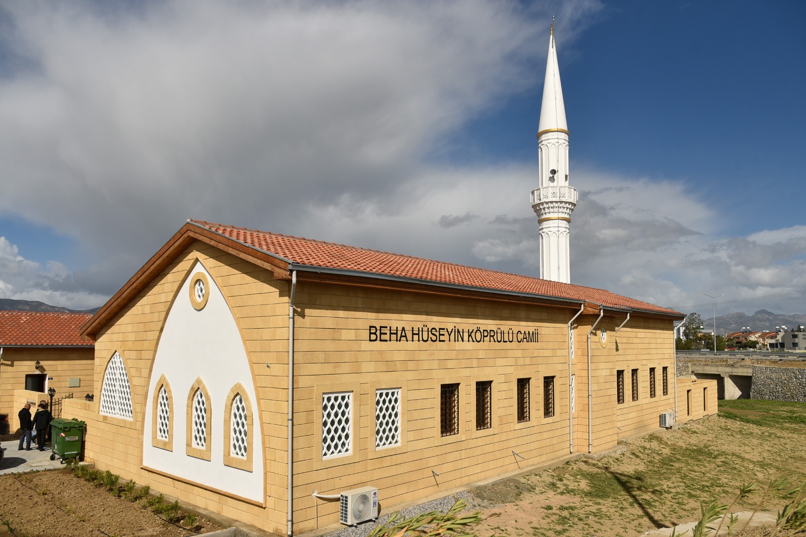 Beha Hüseyin Köprülü Camii düzenlenen törenle ibadete açıldı