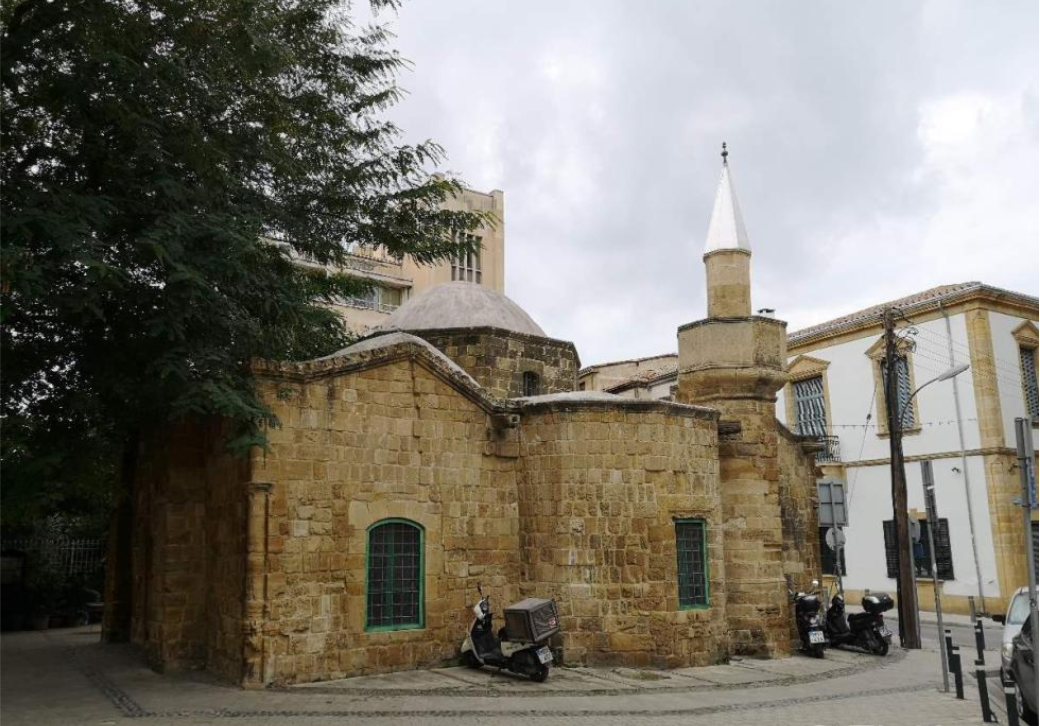 Araplar Camii
