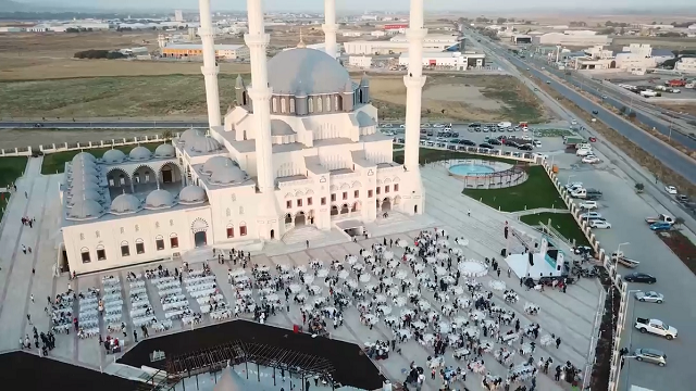 This Ramadan is Worth Remembering by Sharing All Together!