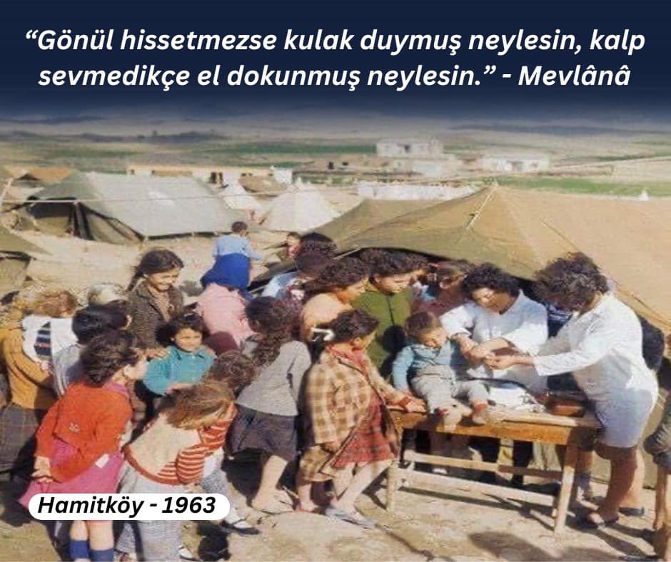 “Gönül hissetmezse kulak duymuş neylesin, kalp sevmedikçe el dokunmuş neylesin.” - Mevlânâ
