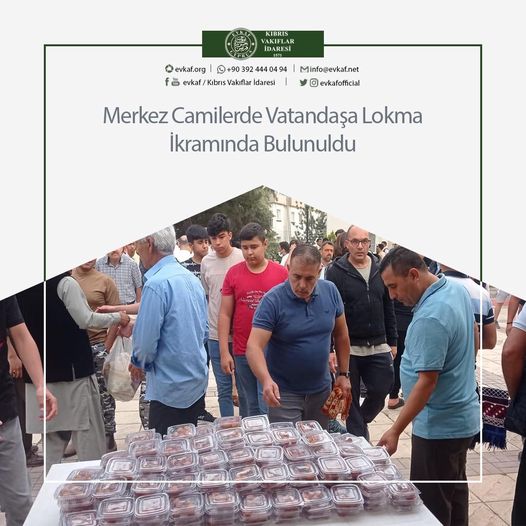 Snacks Served to Citizens in Central Mosques